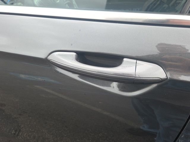 Used 2019 Ford Fusion SE image 16