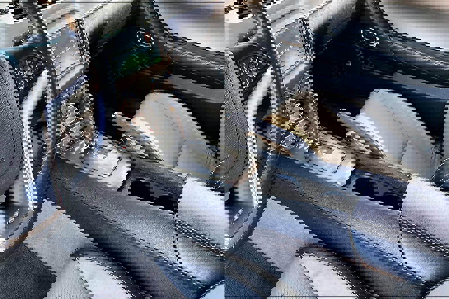 Used 2014 Chevrolet Camaro SS RWD image 17