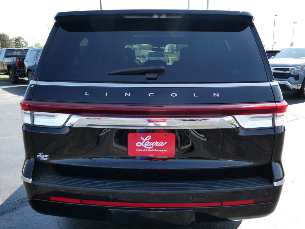 Used 2022 Lincoln Navigator L Reserve w/ Equipment Group 201A image 6