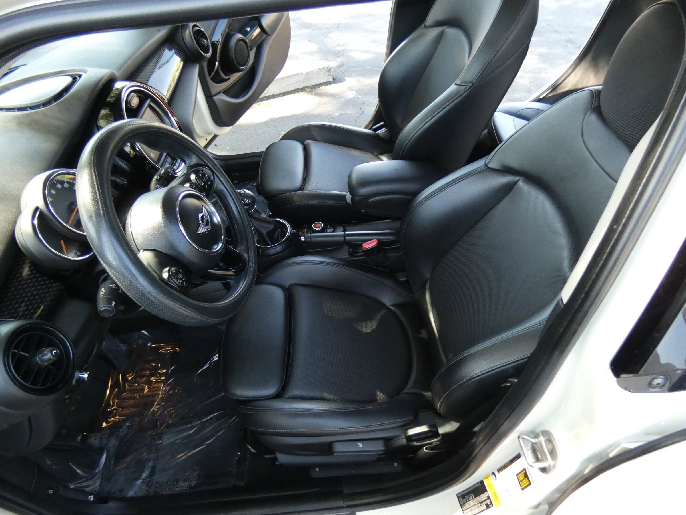 Used 2017 MINI Cooper S image 40