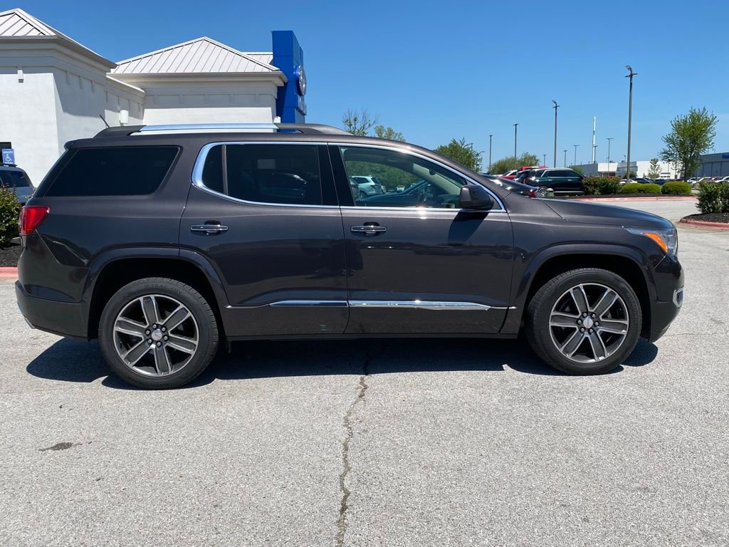 Used 2023 GMC Acadia Denali w/ Trailering Package image 8