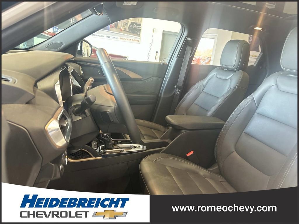 Used 2023 Chevrolet TrailBlazer ACTIV w/ Sun and Liftgate Package image 13