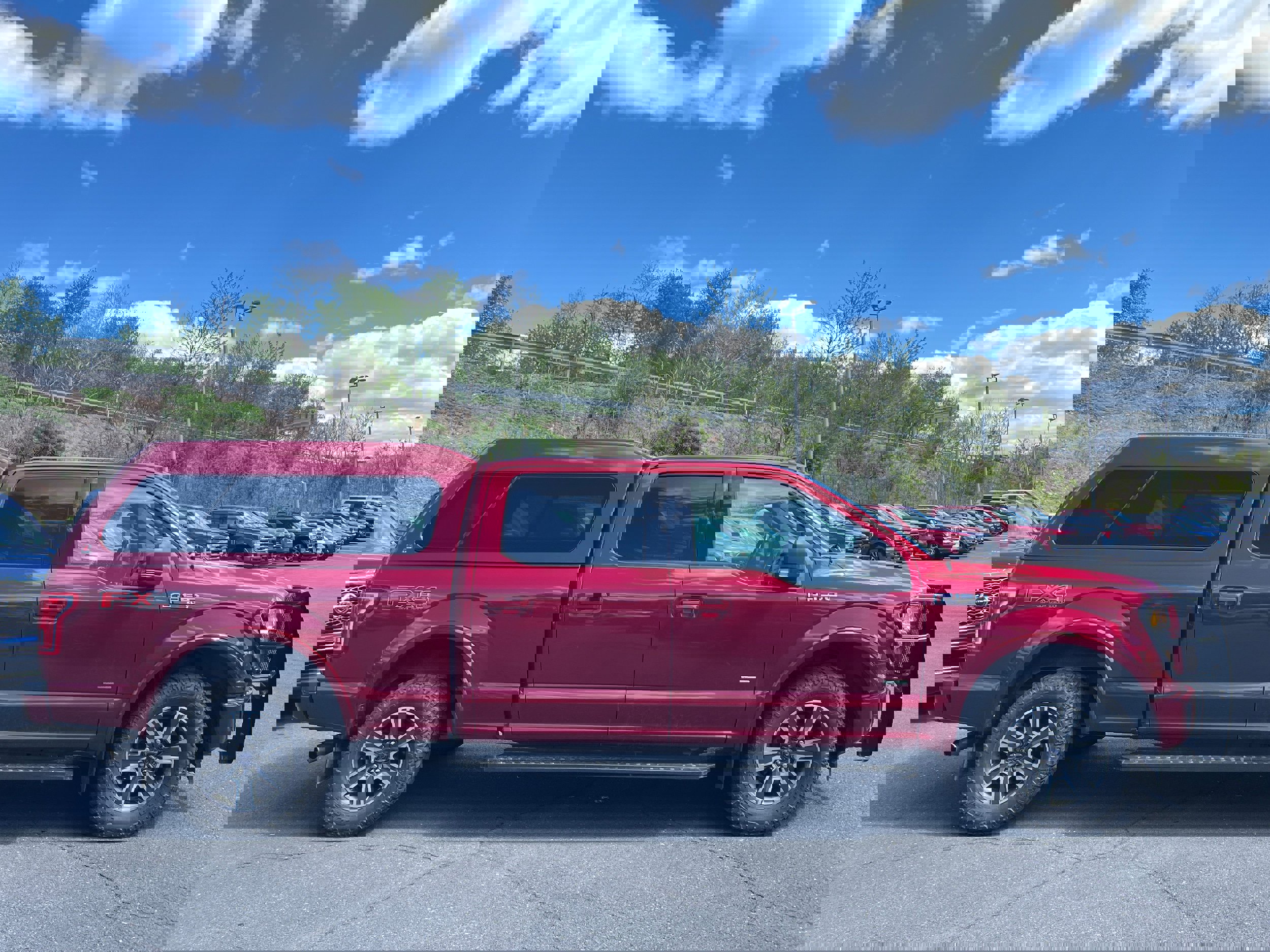 Used 2017 Ford F150 XLT w/ Equipment Group 302A Luxury AWD/4WD image 4