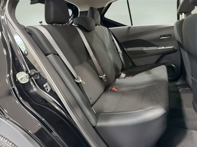 Used 2024 Nissan Kicks SV FWD image 29