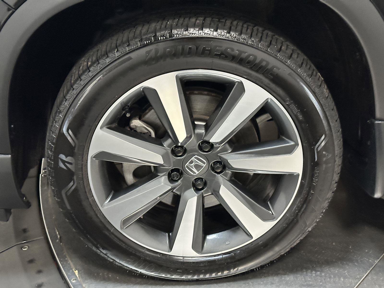 Certified 2025 Honda Pilot Elite image 18