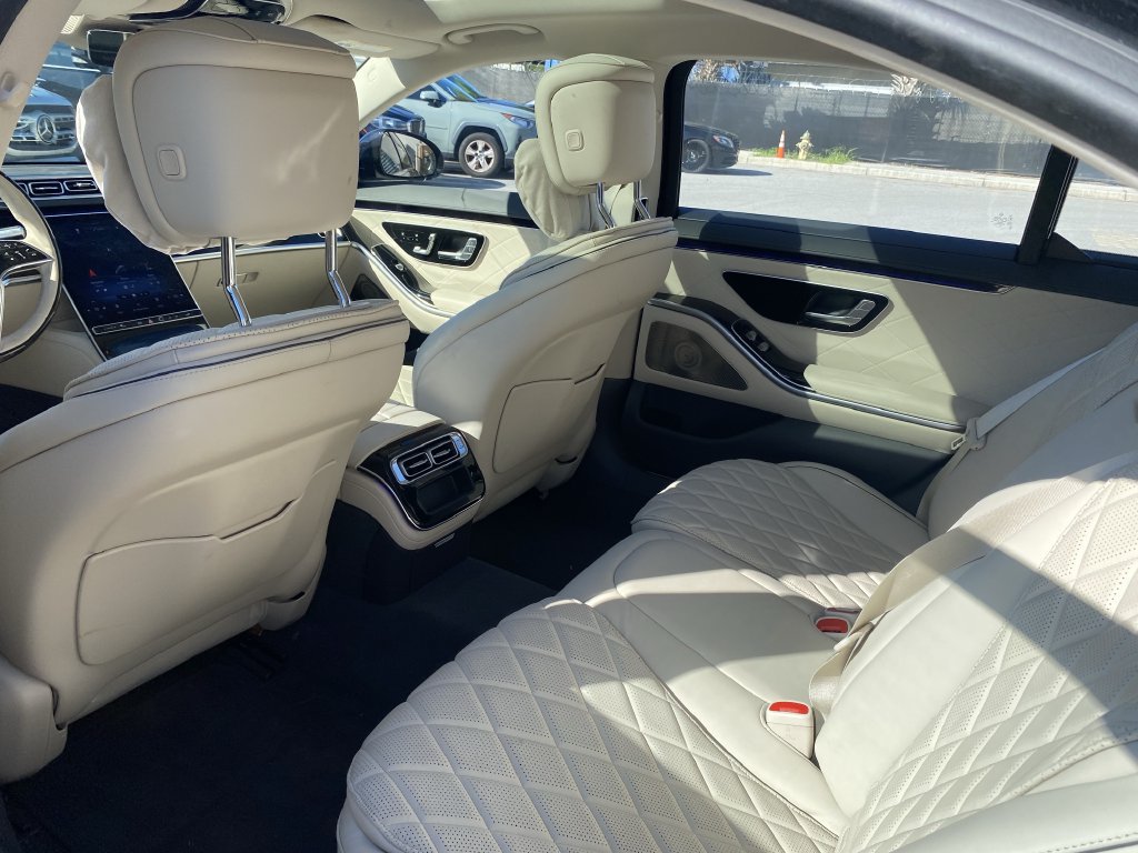 Used 2022 Mercedes-Benz S 580 4MATIC Sedan image 5