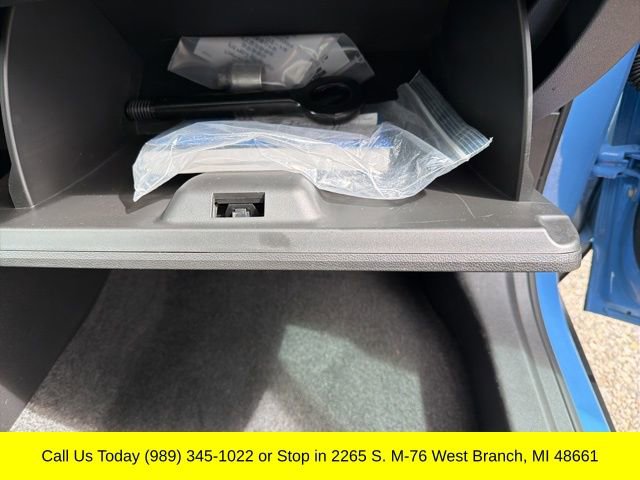 Used 2024 Chevrolet Trax RS w/ Sunroof Package image 38