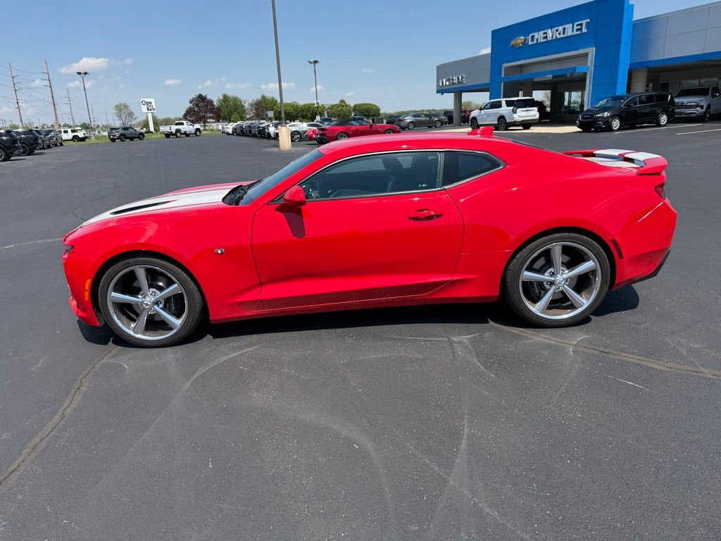 Used 2017 Chevrolet Camaro SS RWD image 4