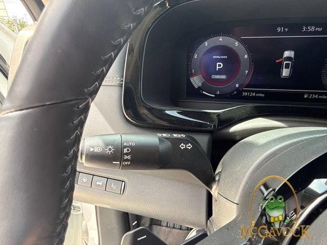 Used 2023 Nissan Pathfinder Platinum FWD image 21