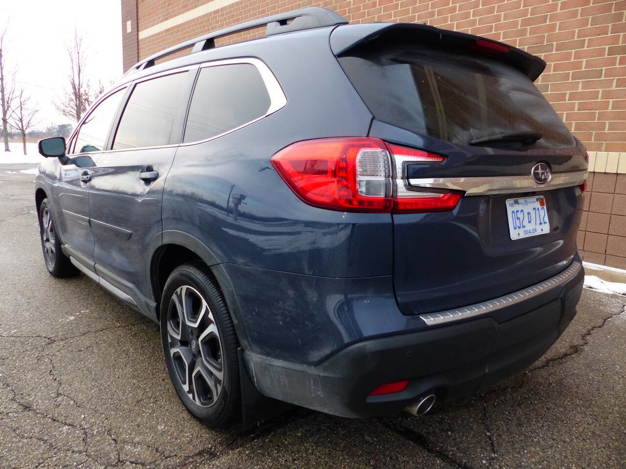 Used 2023 Subaru Ascent Limited w/ Technology Package image 7