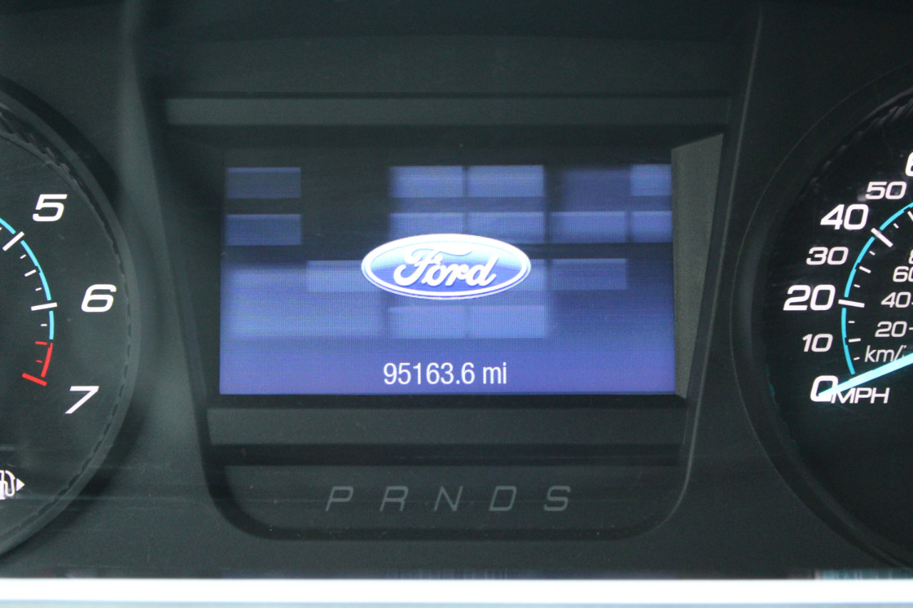 Used 2017 Ford Taurus SE image 20