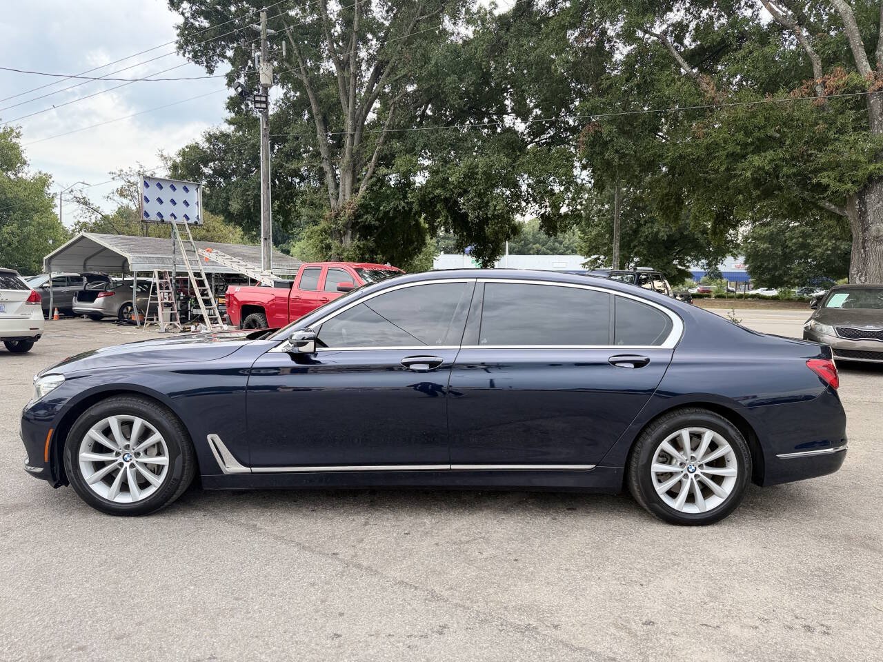 Used 2019 BMW 740i xDrive w/ Executive Package AWD/4WD image 8