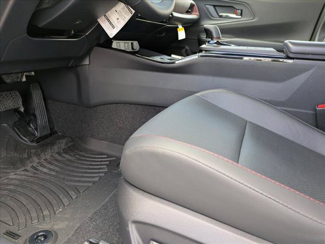 New 2026 Toyota Prius Plug-In Hybrid FWD image 4