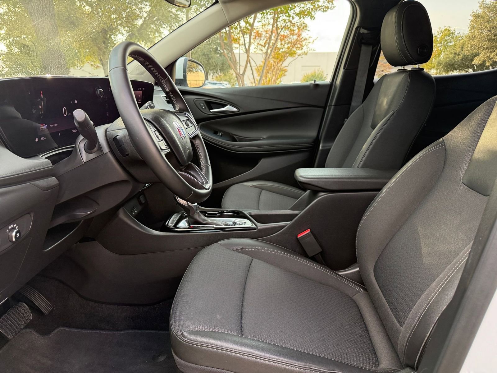 Used 2025 Buick Encore GX Preferred image 27