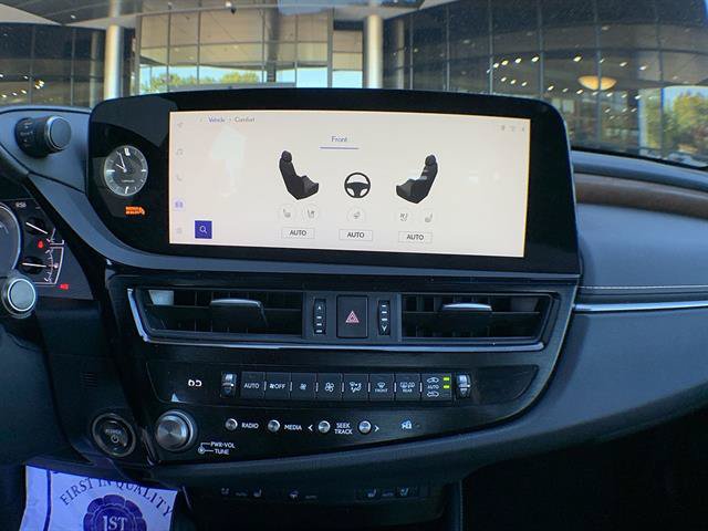 Certified 2025 Lexus ES 300h w/ Premium Package FWD image 19