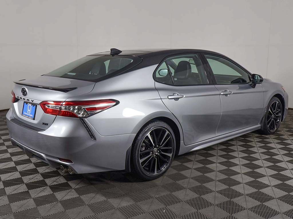 Used 2020 Toyota Camry XSE FWD image 10