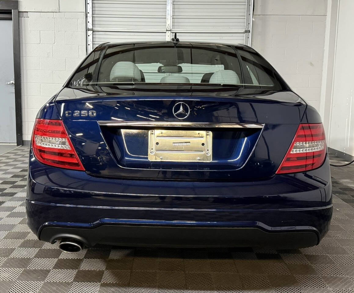 Used 2012 Mercedes-Benz C 250 Sedan image 5