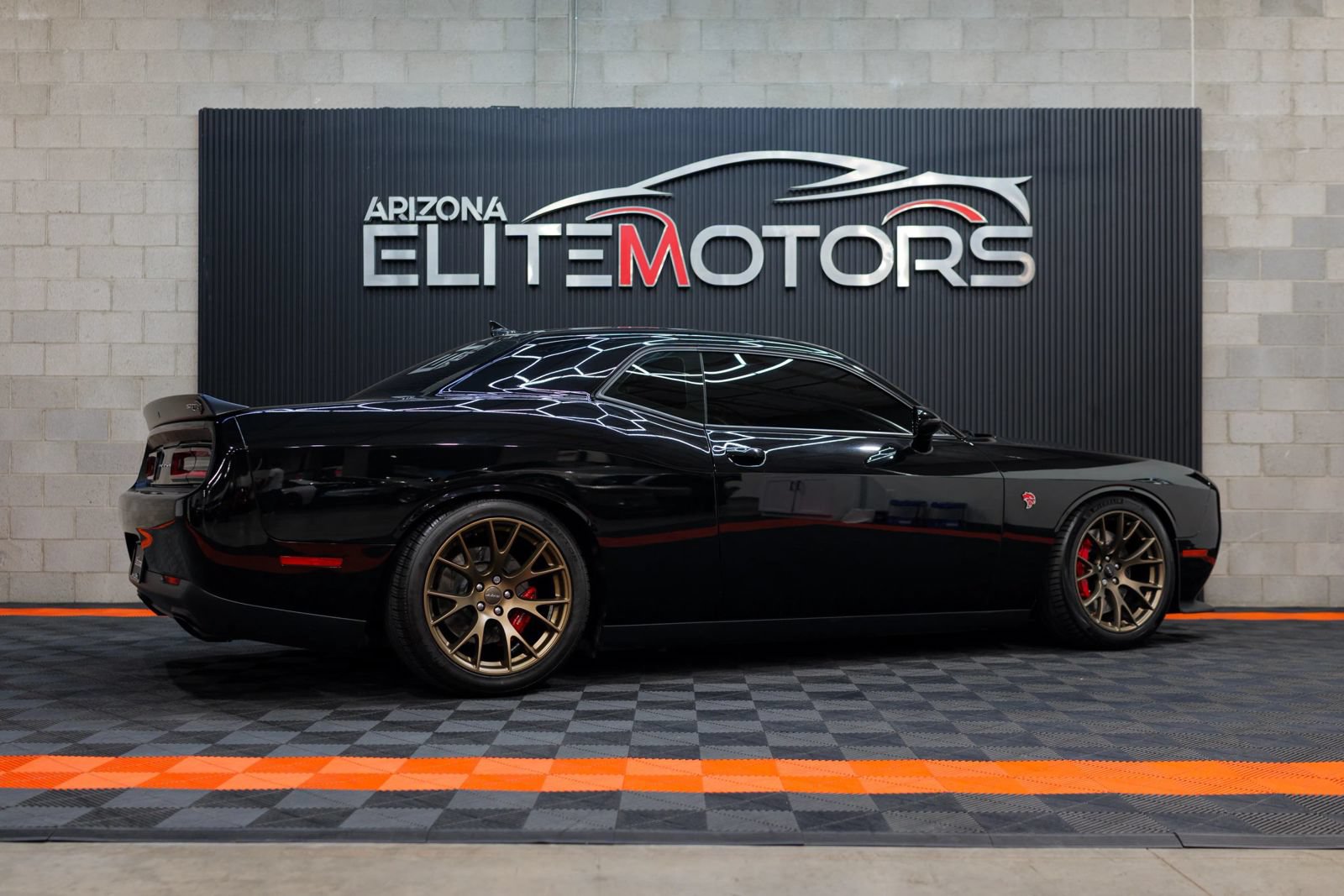 Used 2016 Dodge Challenger SRT Hellcat RWD image 18