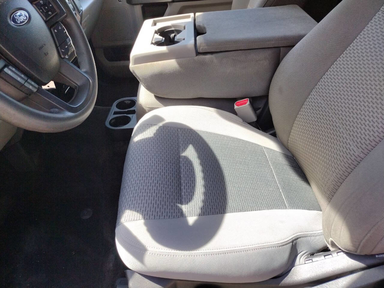 Used 2015 Ford F150 XLT RWD image 13