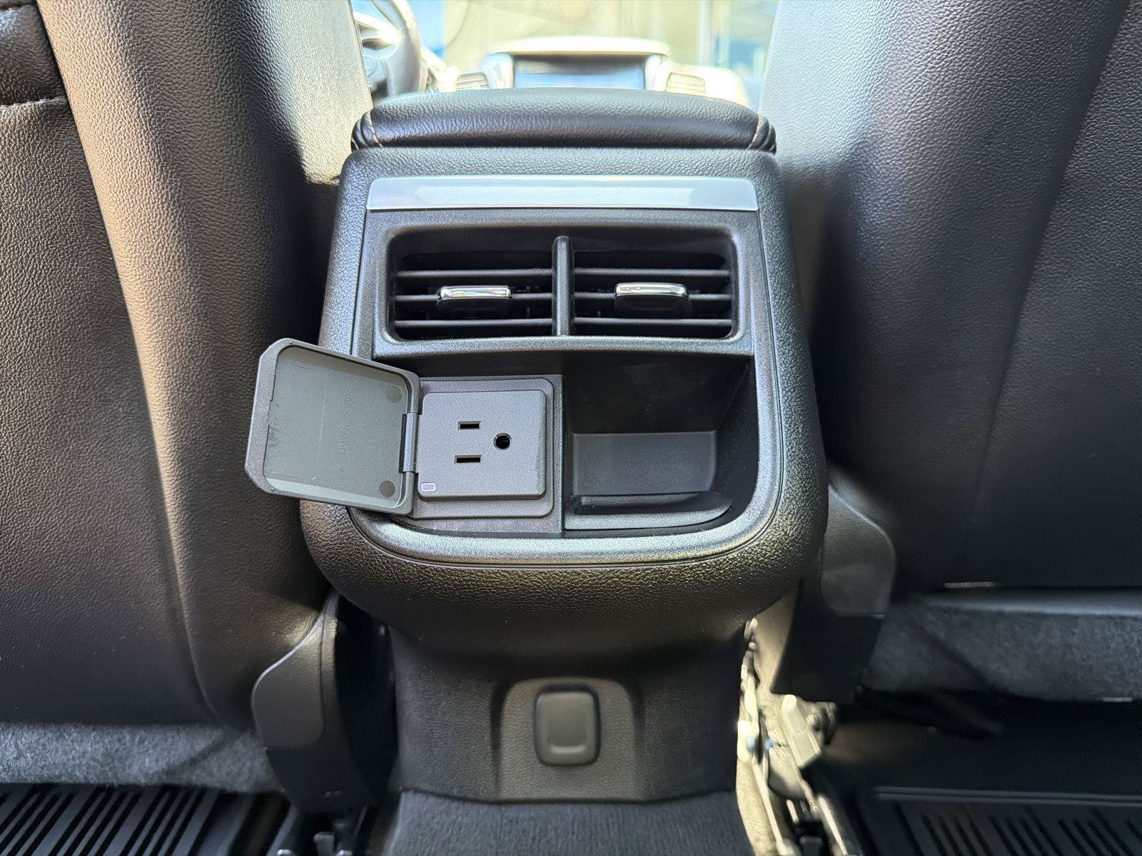 Used 2018 Chevrolet Impala Premier w/ Premier Confidence Package FWD image 43