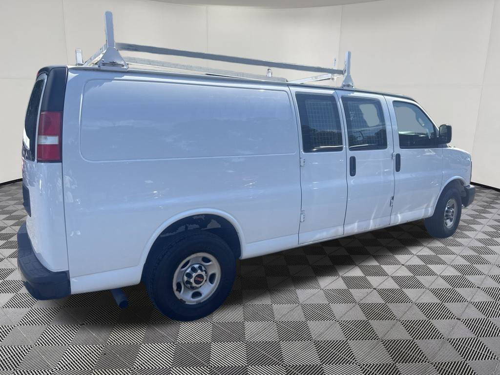 Used 2016 GMC Savana 3500 Extended RWD image 10