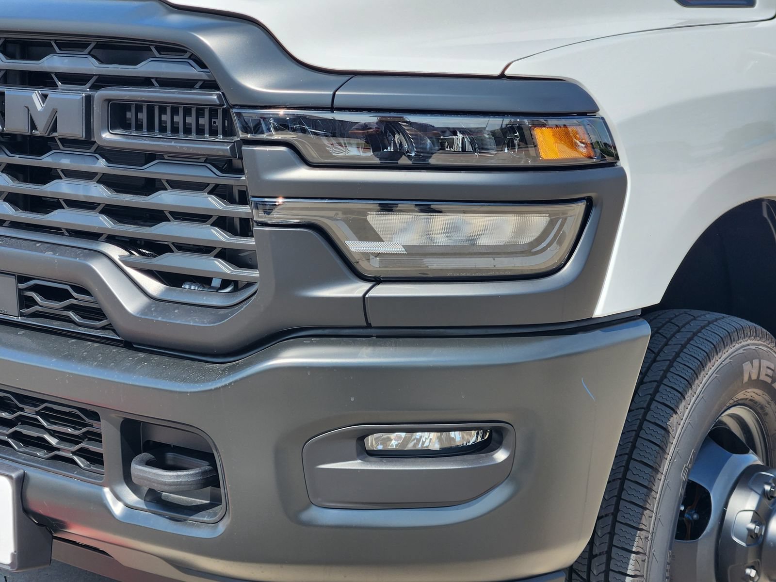 New 2026 RAM 3500 Tradesman AWD/4WD image 9