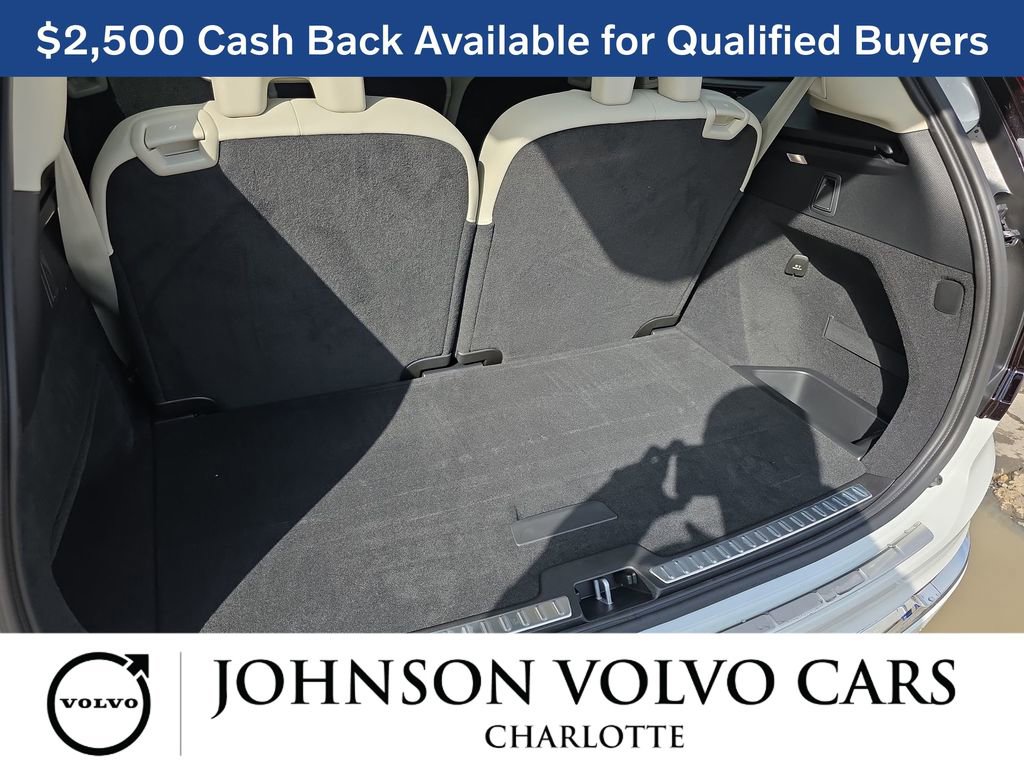 New 2026 Volvo XC90 T8 Ultra w/ Protection Package Premier image 13