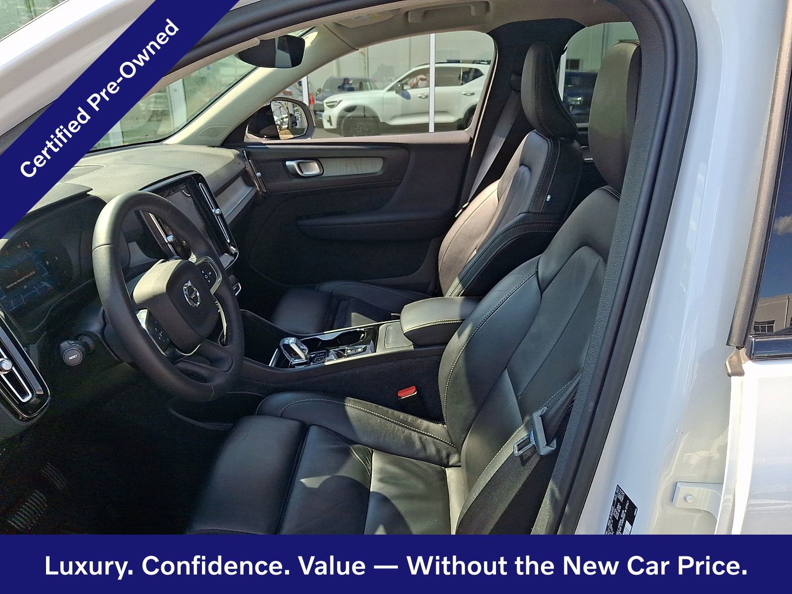 Used 2023 Volvo XC40 B5 Plus w/ Driver Assist Package AWD/4WD image 14