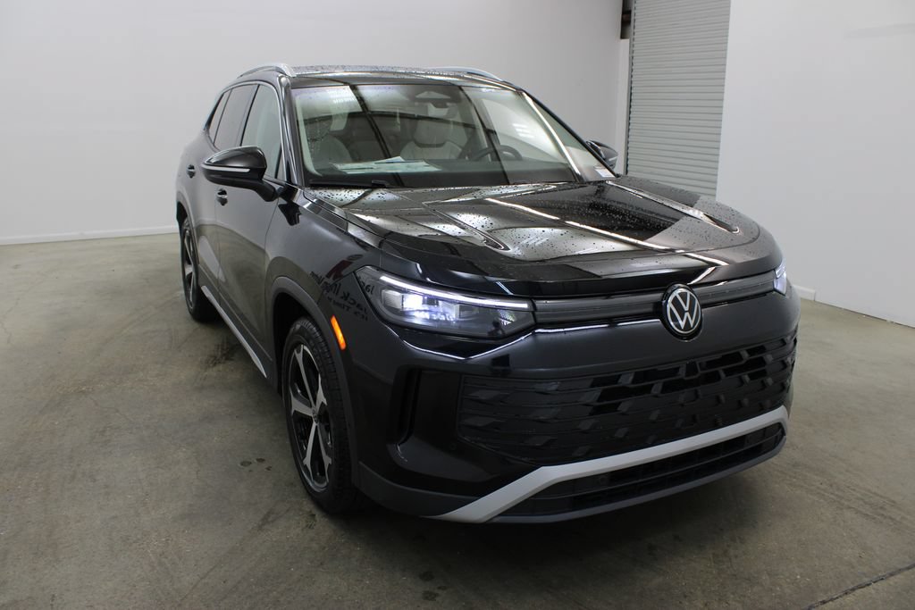 New 2026 Volkswagen Tiguan SE FWD image 6