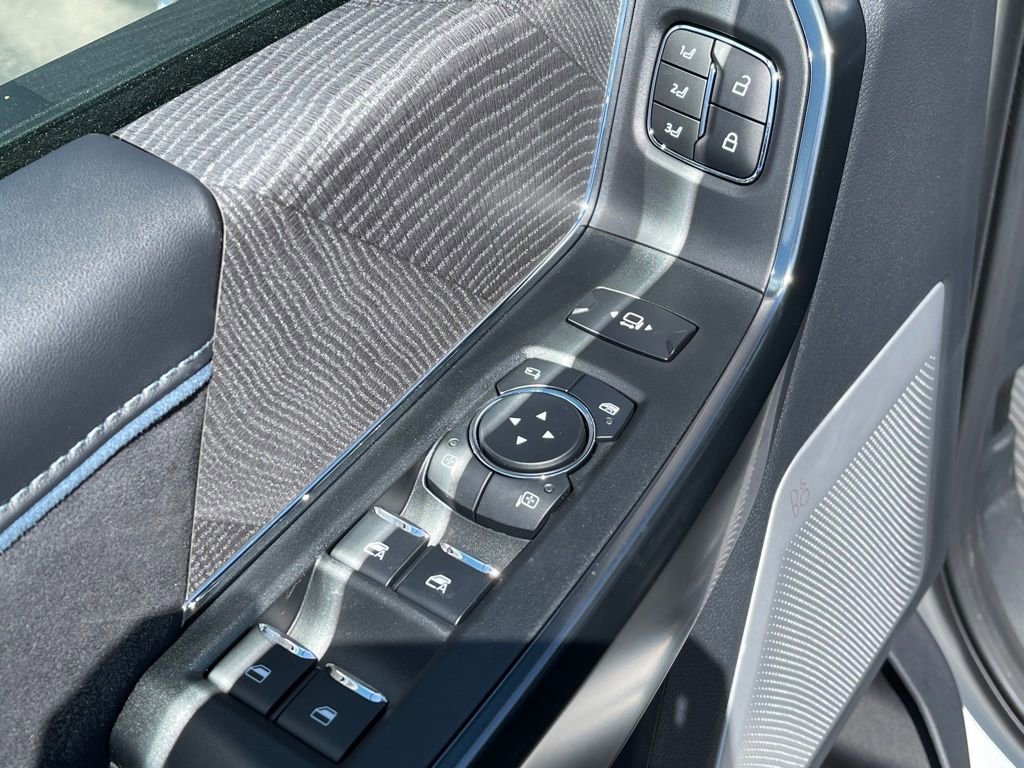 New 2025 Ford F250 Platinum image 15