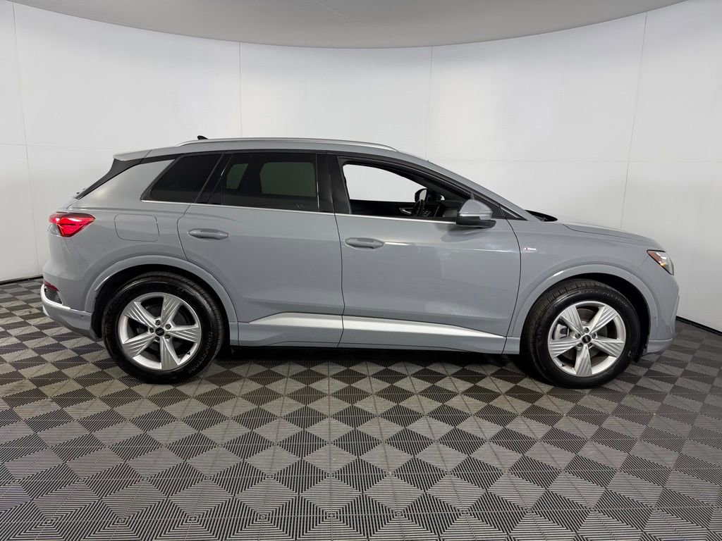 Used 2024 Audi Q4 e-tron Prestige AWD/4WD image 5