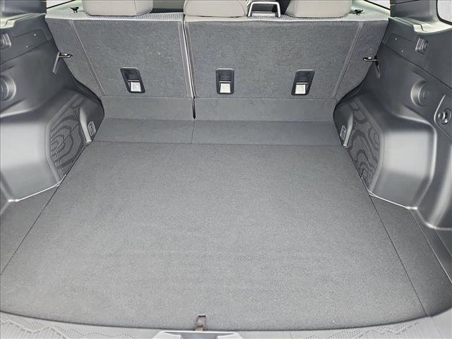 Used 2025 Subaru Forester Premium image 6