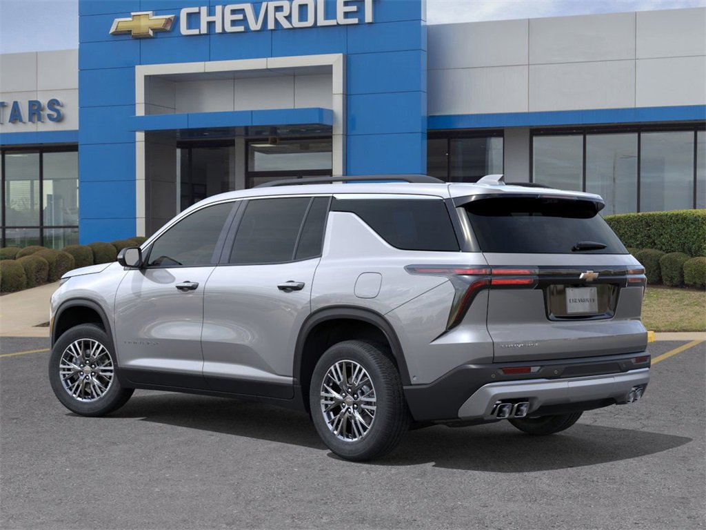 New 2026 Chevrolet Traverse LT image 3