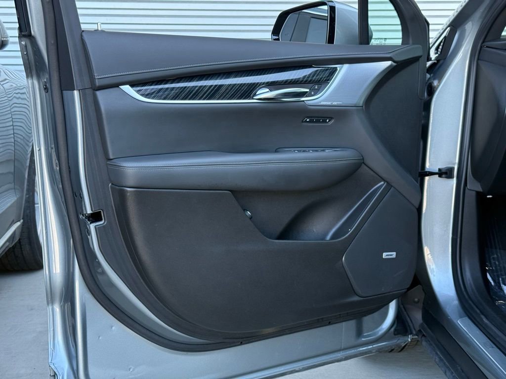 Used 2024 Cadillac XT6 Premium Luxury w/ LPO, Floor Liner Package image 20
