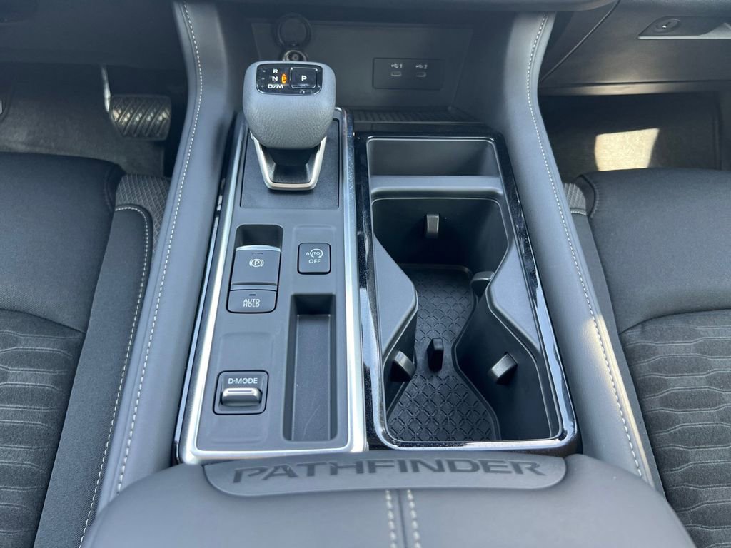 New 2026 Nissan Pathfinder SV image 11