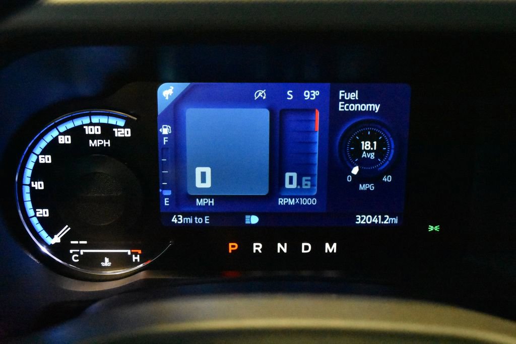 Used 2023 Ford Bronco Badlands image 18