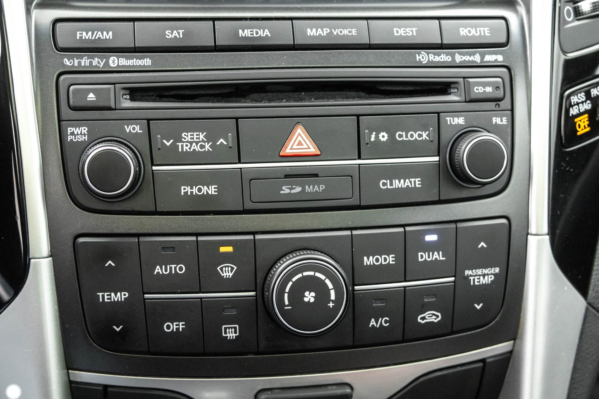 Used 2014 Hyundai Sonata Limited w/ Technology Package 05 image 27