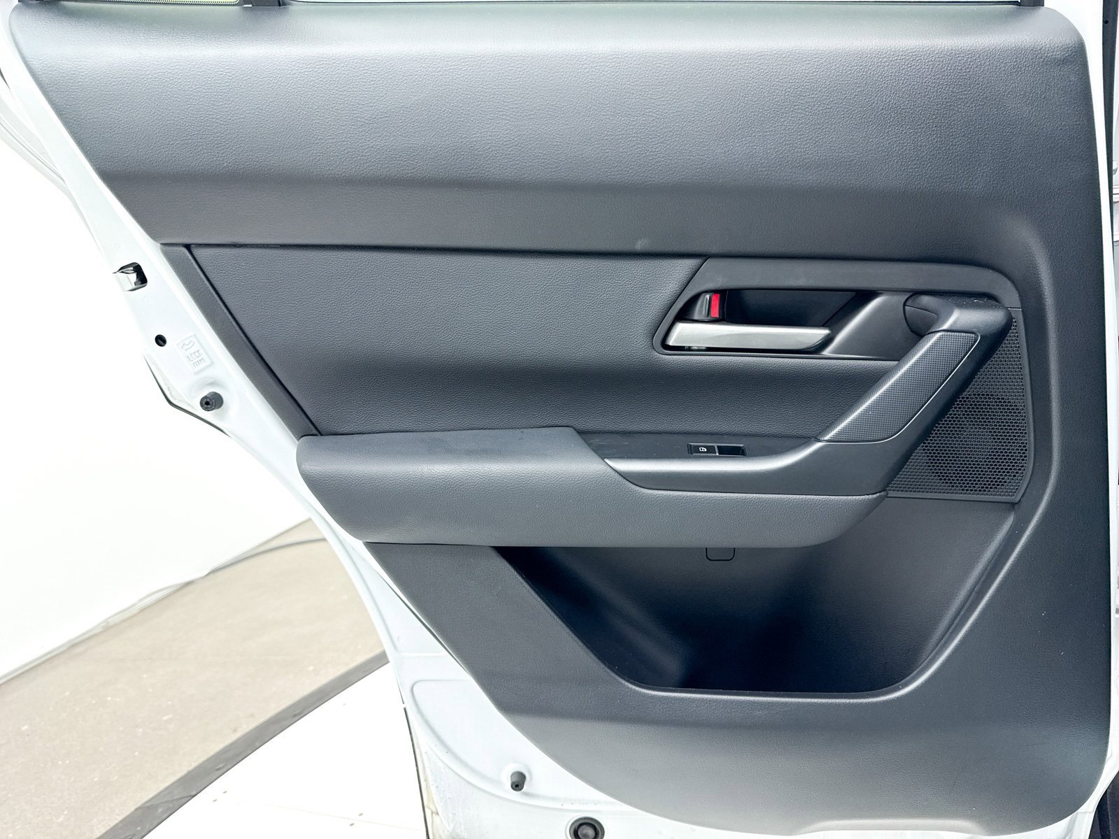 Certified 2025 MAZDA CX-50 AWD 2.5 Hybrid w/ Cargo Package image 36