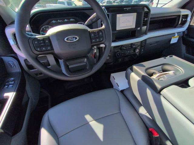 New 2026 Ford F550 4x4 Regular Cab Super Duty image 13