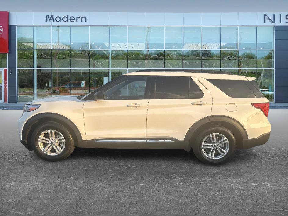 Used 2021 Ford Explorer XLT w/ Equipment Group 202A RWD image 8