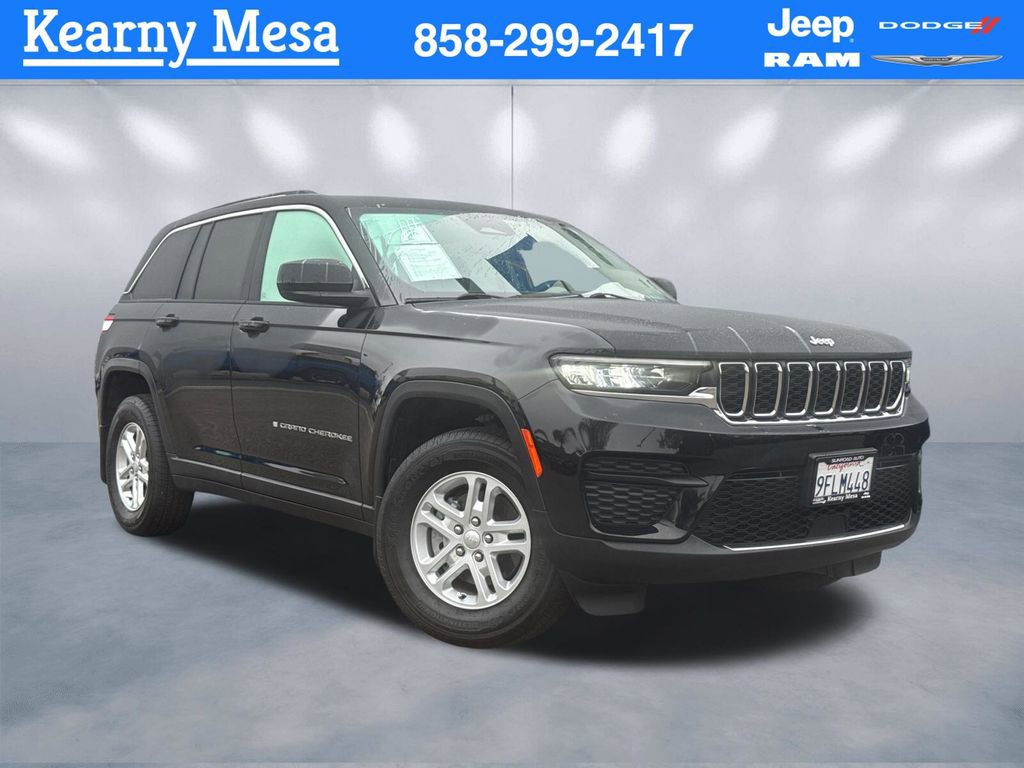 Certified 2023 Jeep Grand Cherokee Laredo w/ MOPAR Finishing Package image 1
