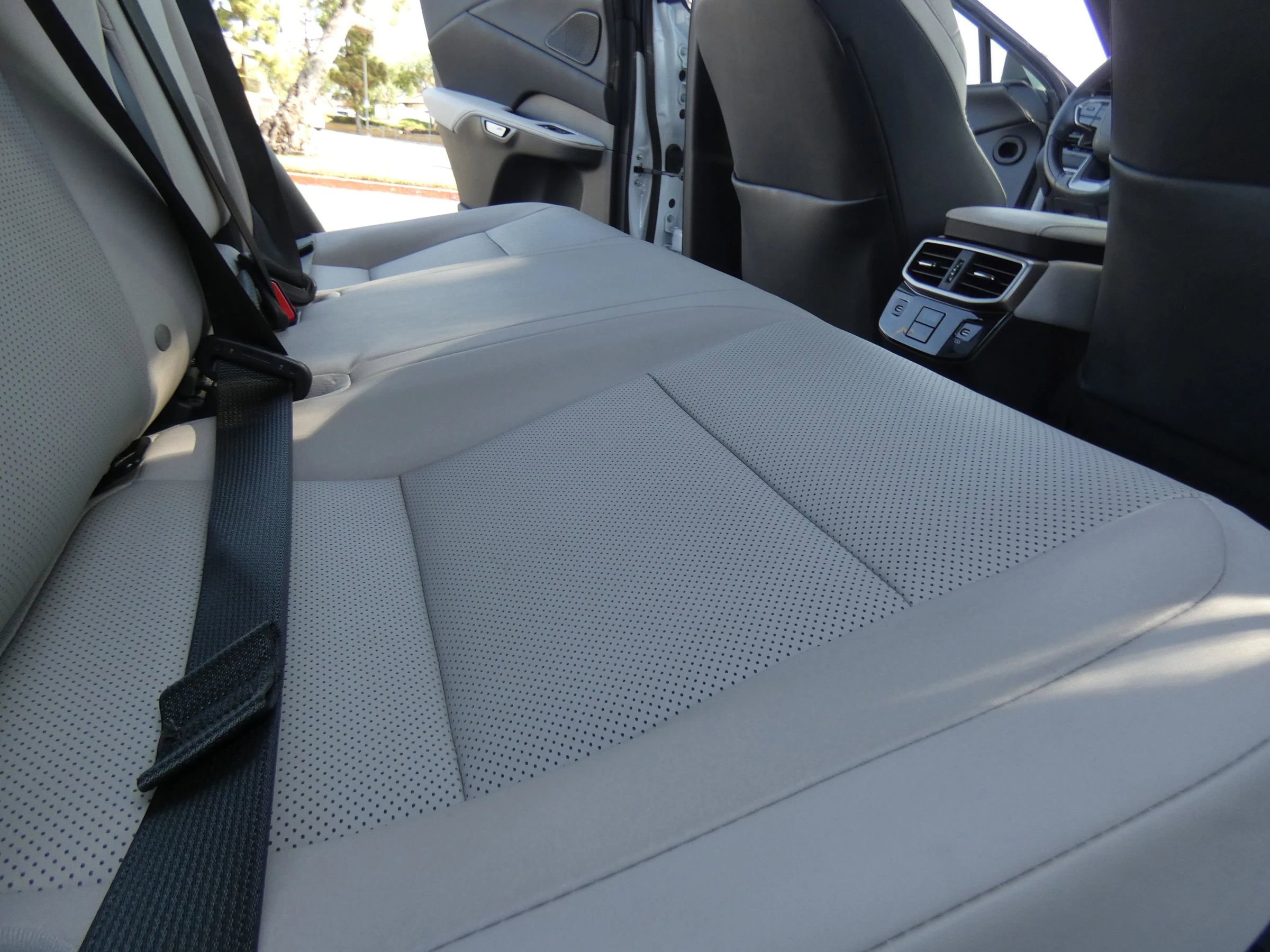 Used 2023 Lexus RX 350 Premium w/ Accessory Package (Z1) image 40