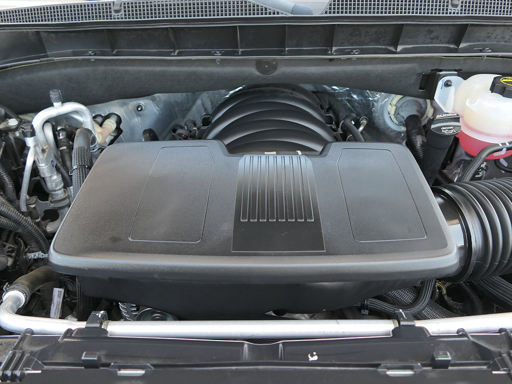 Used 2024 Chevrolet Suburban High Country w/ Advanced Technology Package AWD/4WD image 32