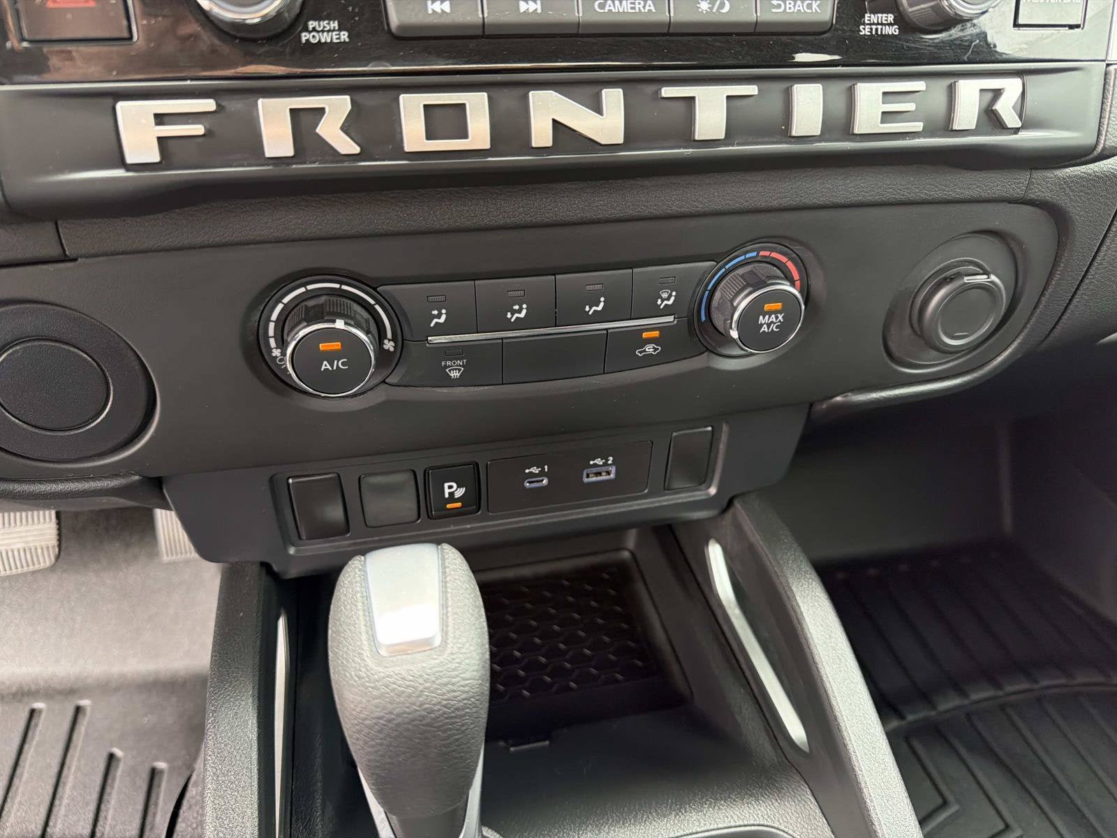 Used 2025 Nissan Frontier SV RWD image 17