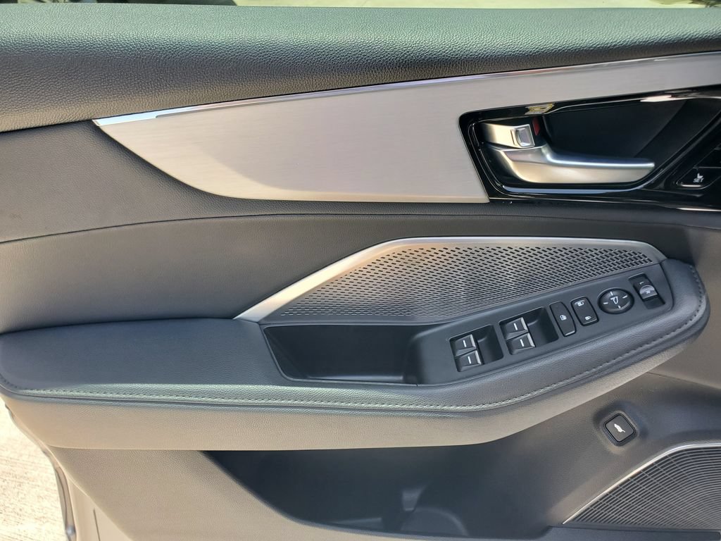 Used 2024 Acura MDX SH-AWD image 21