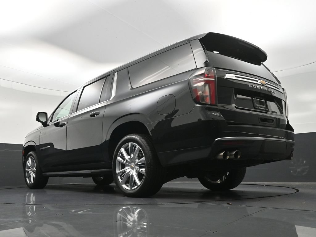 Used 2023 Chevrolet Suburban High Country RWD image 22