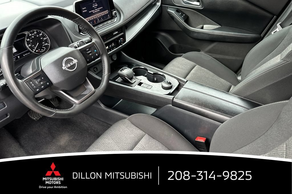 Used 2025 Nissan Rogue SV AWD/4WD image 10