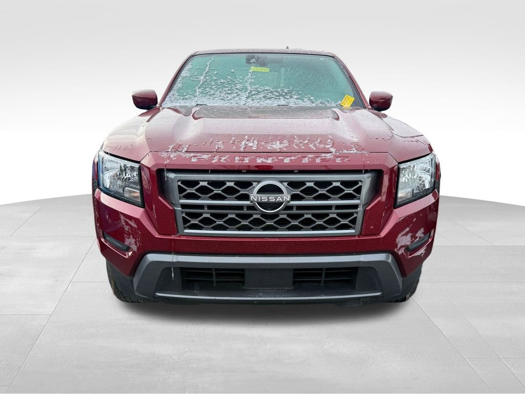 Used 2023 Nissan Frontier SV image 2