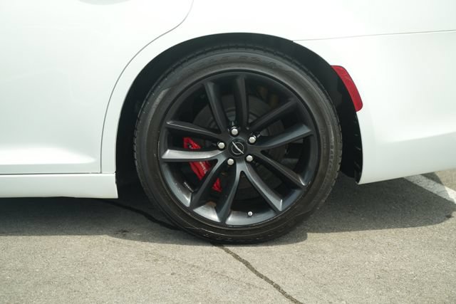 Used 2023 Chrysler 300 C RWD image 47