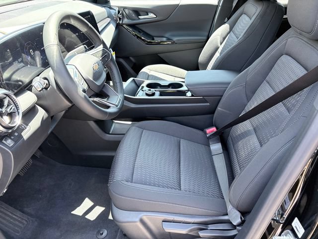 New 2026 Chevrolet Equinox LT w/ Safety and Technology Package FWD image 8